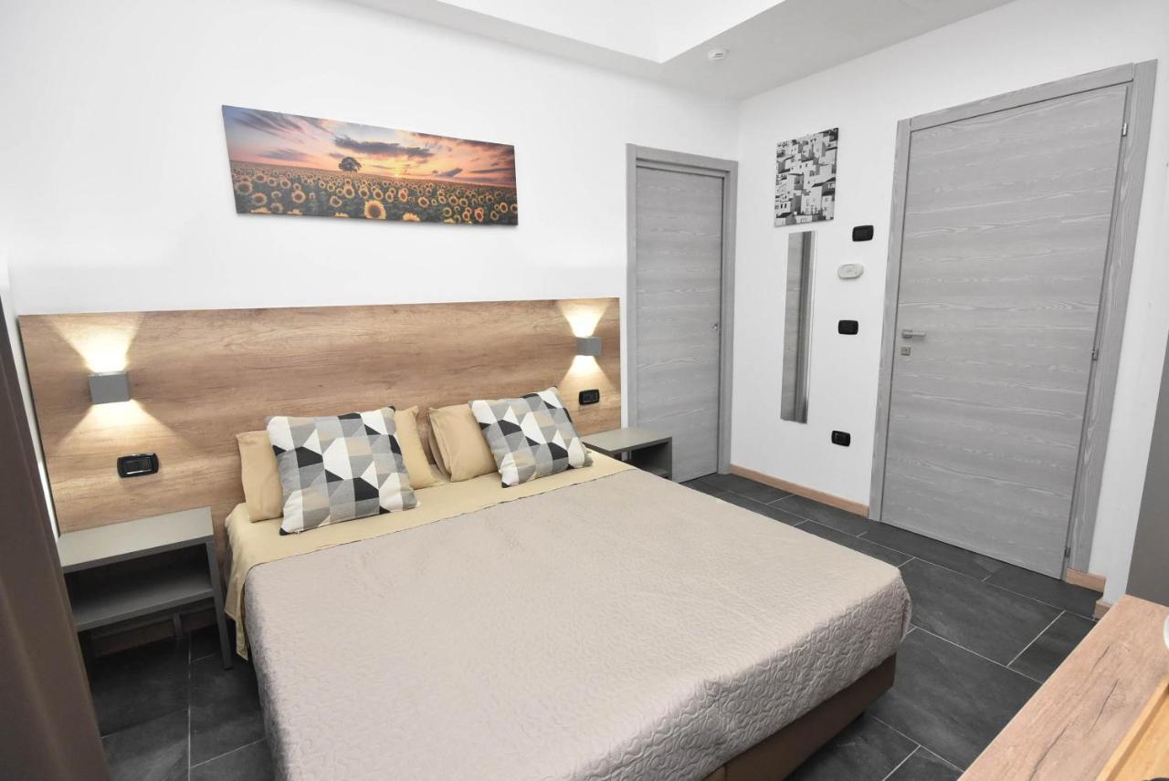 Hotel Crisvan Rimini Eksteriør billede