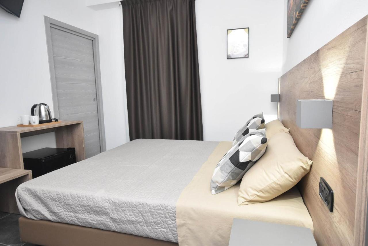 Hotel Crisvan Rimini Eksteriør billede